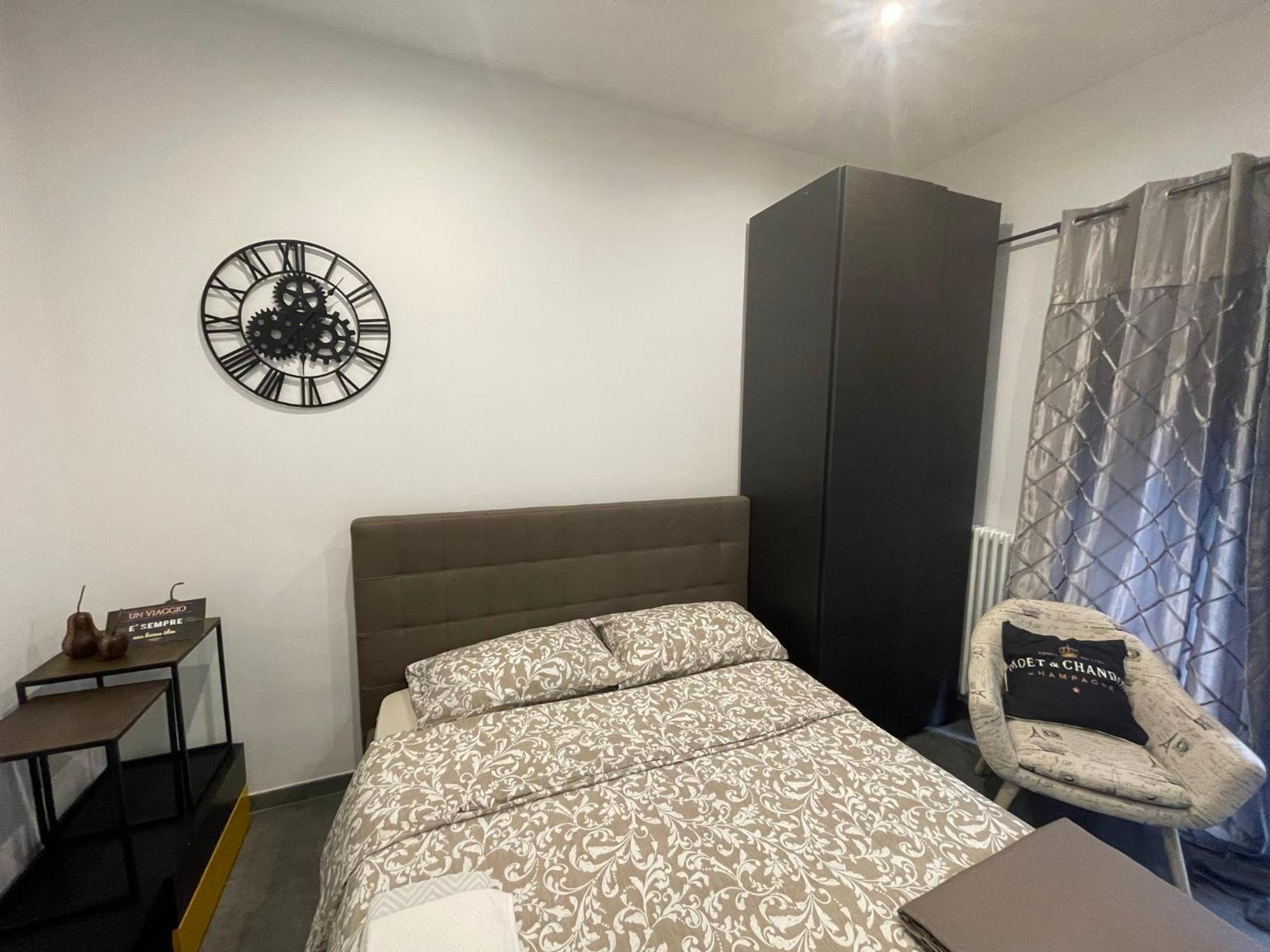 Decoluxe !Apartamento Con 1 Camera Da Letto , In Zona San Paolo , Via Martiniana Turín Exteriér fotografie