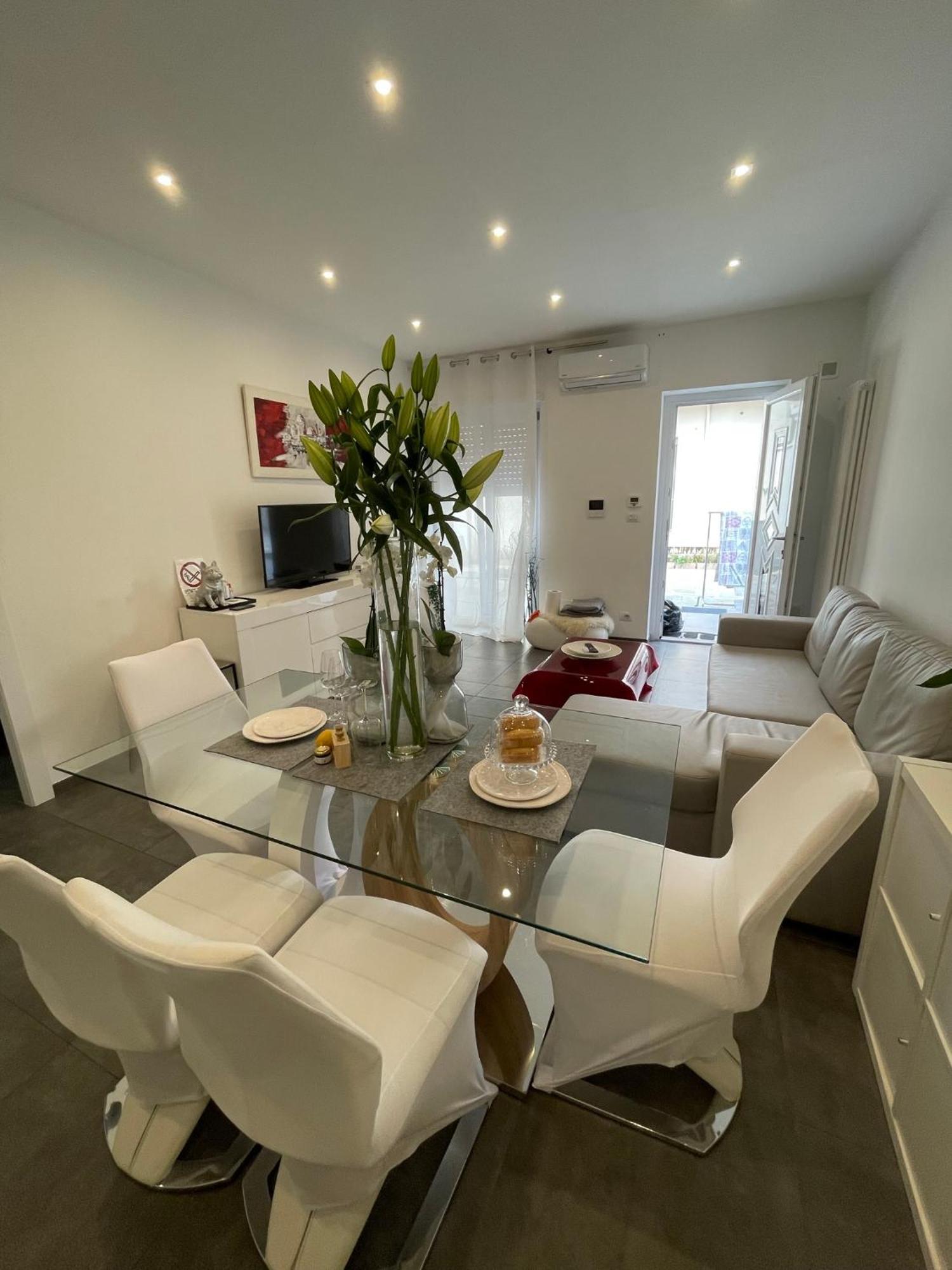 Decoluxe !Apartamento Con 1 Camera Da Letto , In Zona San Paolo , Via Martiniana Turín Exteriér fotografie